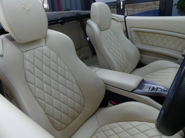 2013 Ferrari California 4.3 2+ 2dr F1
