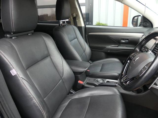 2015 Mitsubishi Outlander 2.2 DI-D GX3 5dr Auto