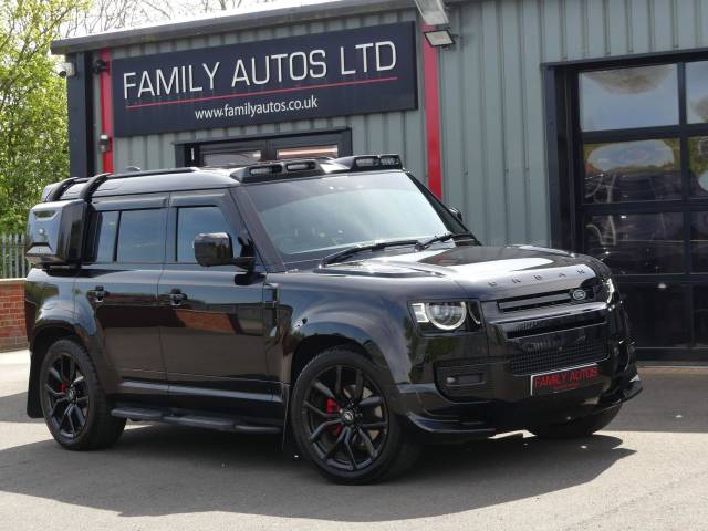 Land Rover Defender 110 3.0 D250 MHEV XS Edition Auto 4WD Euro 6 (s/s) 5dr SUV Diesel Black