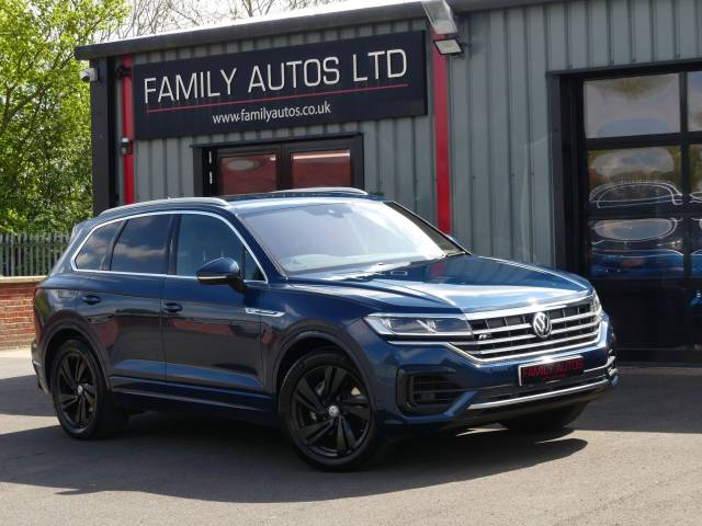 Volkswagen Touareg 3.0 V6 TSI 4Motion R-Line Tech 5dr Tip Auto Estate Petrol BLUE