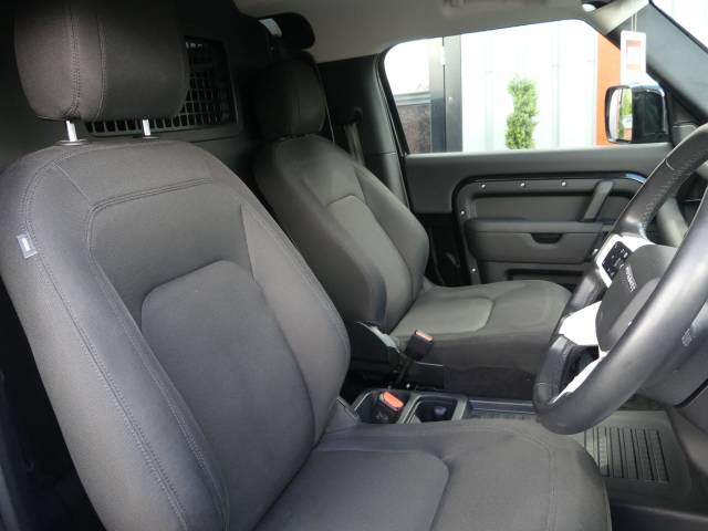 2023 Land Rover Defender 90 3.0 D250 Hard Top Auto
