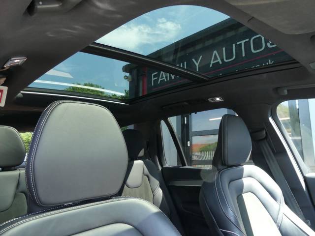 2022 Volvo XC90 2.0 B5D [235] R DESIGN 5dr AWD Geartronic