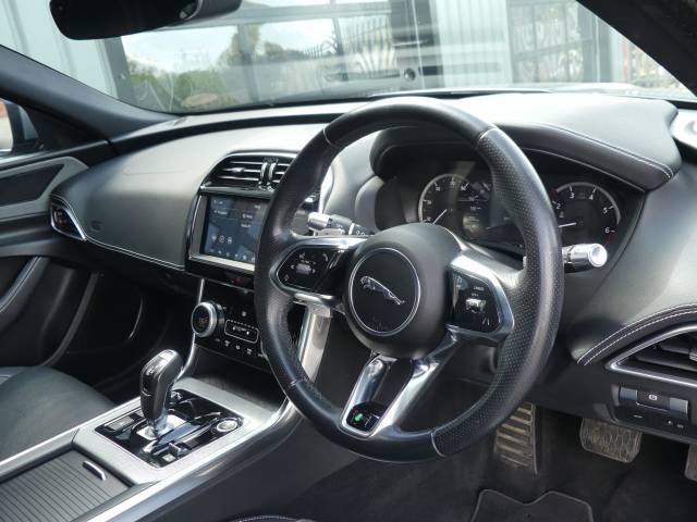 2020 Jaguar XE 2.0 R-Dynamic S 4dr Auto