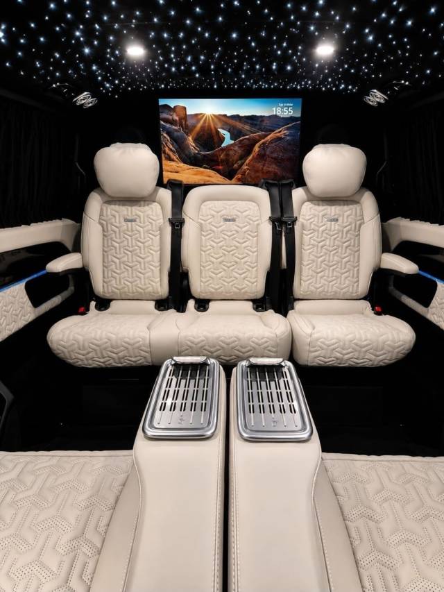 Mercedes-Benz V Class 2.0 V220 d Premium 5dr 9G-Tronic [Extra Long/7 Seats] MPV Diesel GREY